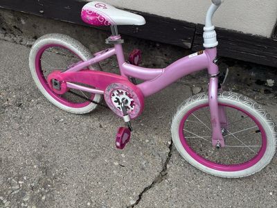 Huffy bike in grate shape 20.00 cash only
