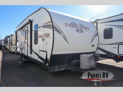 Used 2016 EverGreen RV Reactor 24FQS