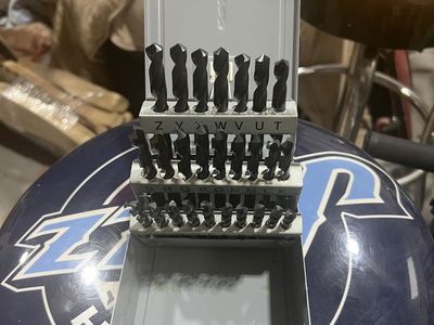 Precision twist drill bit set A-Z
