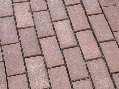 Used Red Americana brick pavers for sale