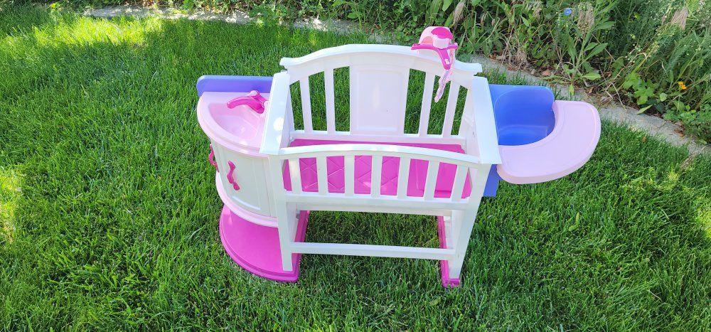 Doll crib