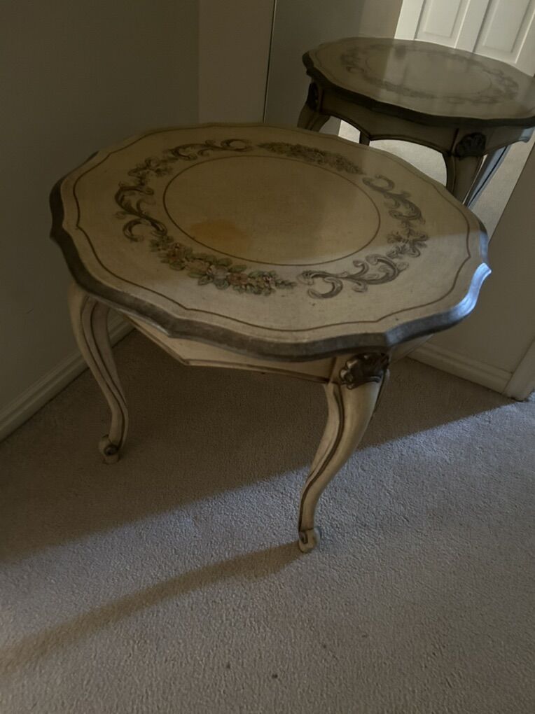 Decorative Antique French Provincial Table