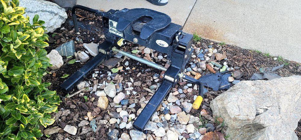 Fifth Wheel Hitch