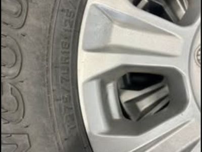 Ford F350 Super Duty Wheels & Tires, 275/70R18 (Set of 4)