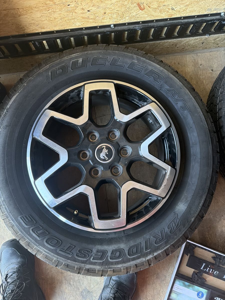 2022 Ford Bronco wheels
