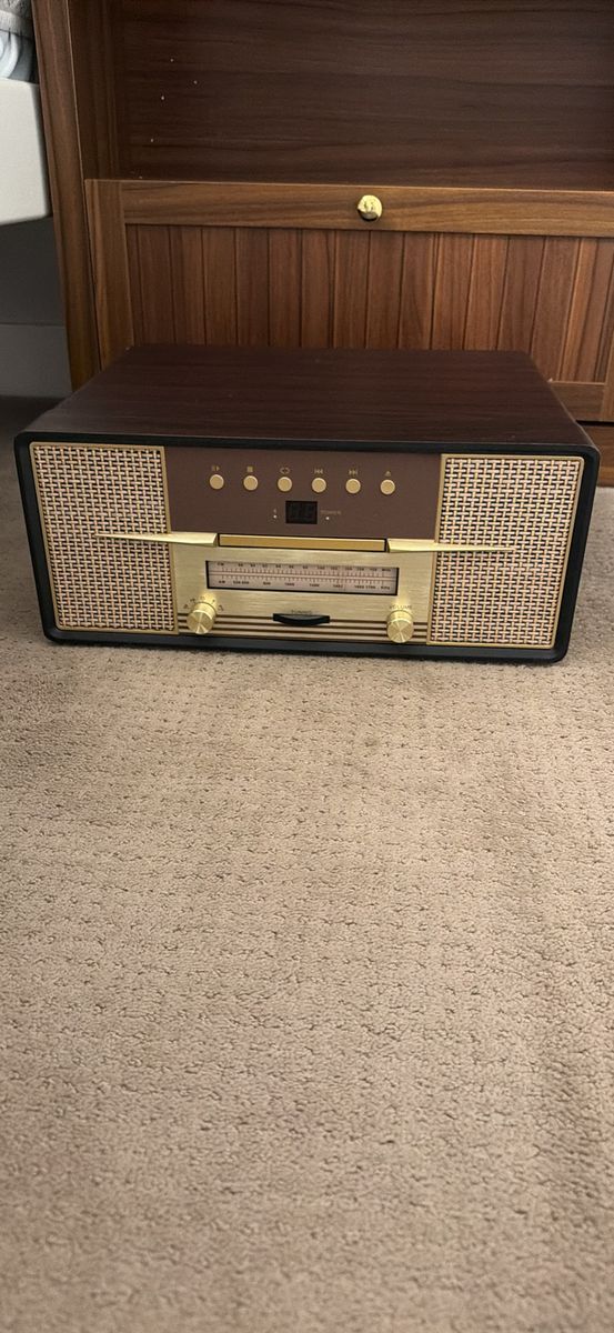 Crosley CR7018A-MA Turntable with Built-in Speakers, Radio, and Aux-in, Dark Mahogany Wood Finish