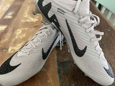 Nike Mercurial Vapor 16 Elite Size 8.5