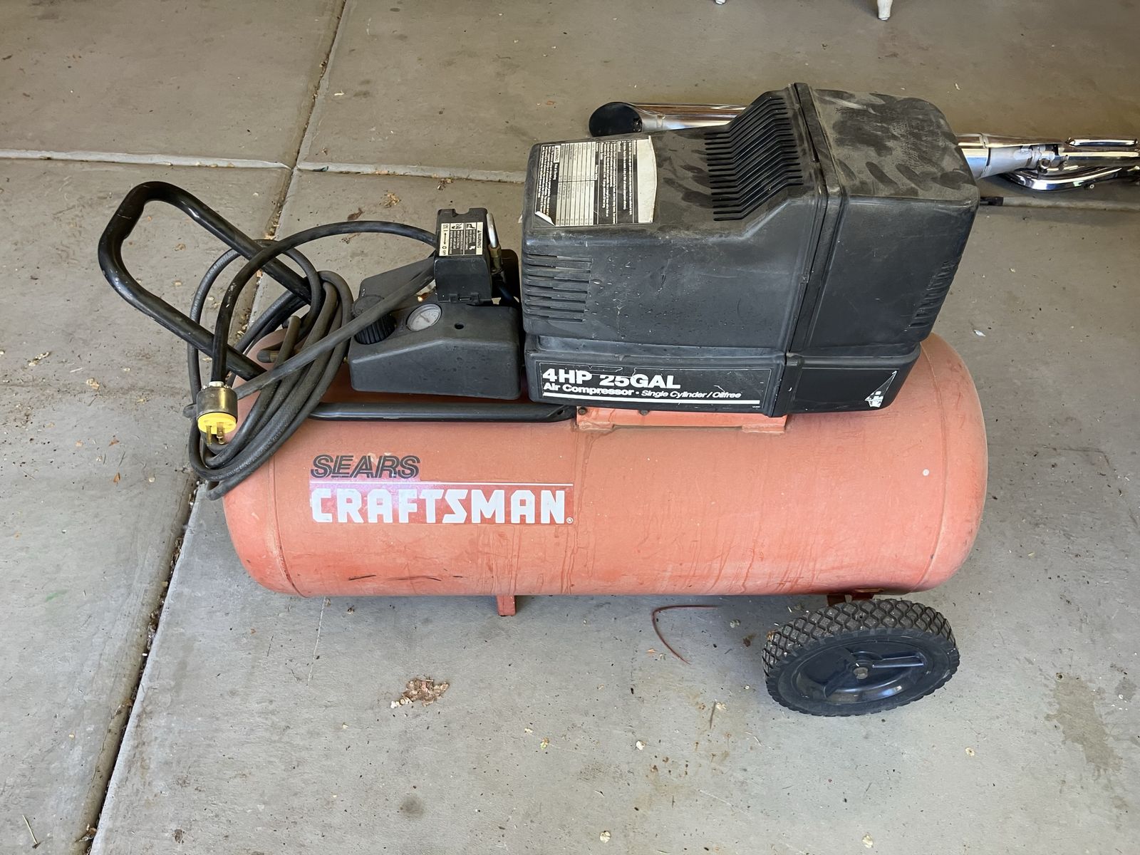 Craftsman 25 gallon air compressor