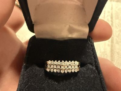 Diamond Cluster Ring 10k -estate sale