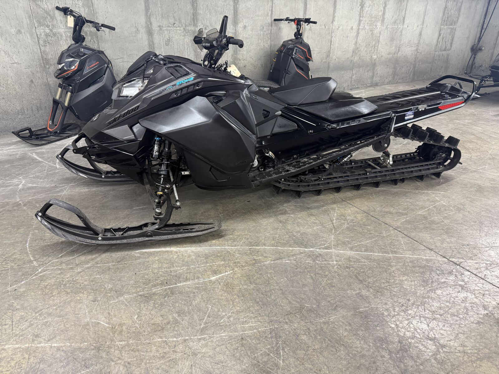 2022 Skidoo Summit Expert 850 Turbo 165x3" Shot
