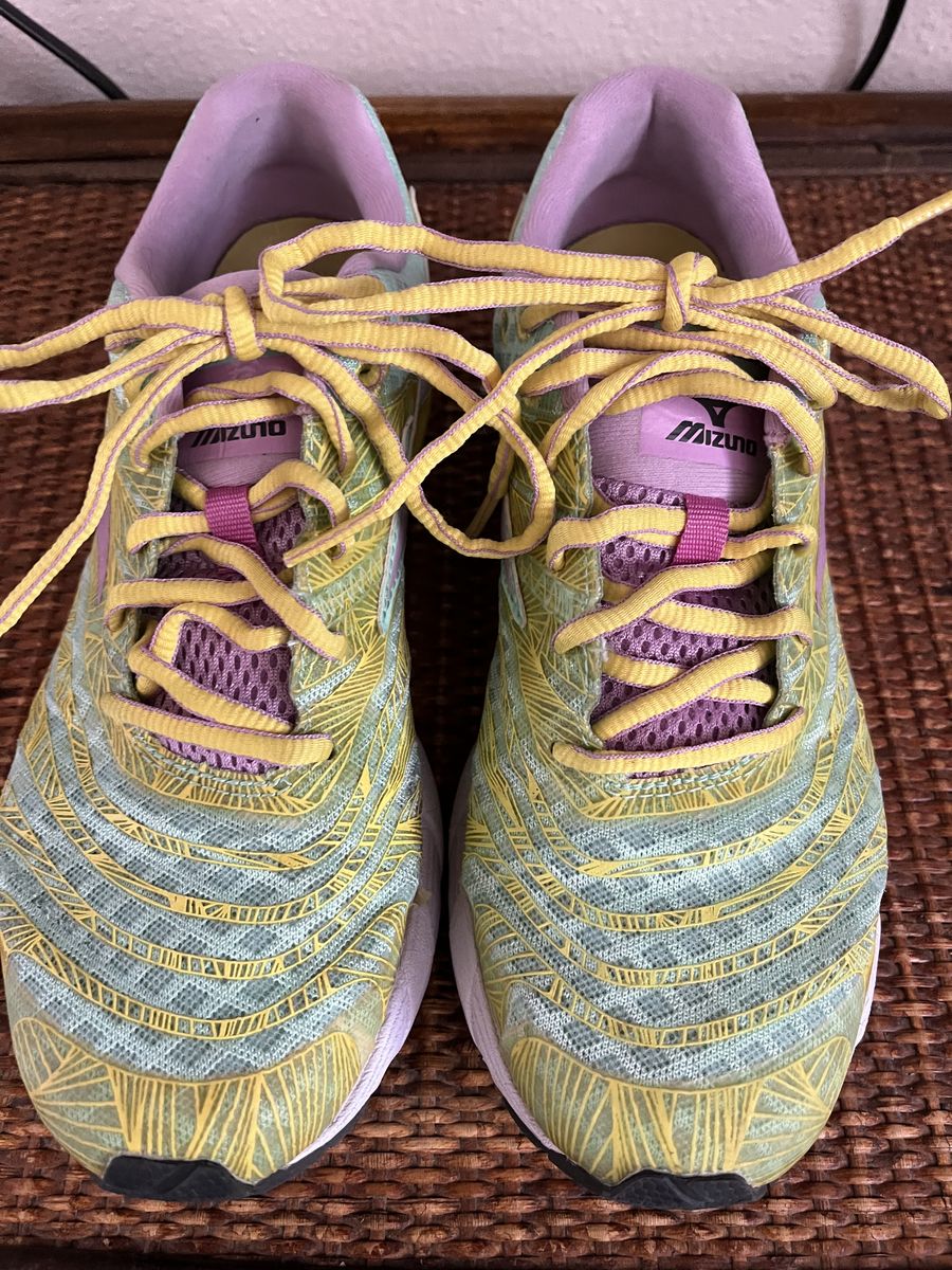 Mizuno Wave Sayonara running shoe size 8.5