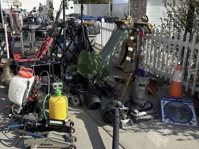 Garage sale - welcome