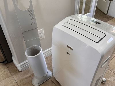 LG LP1017WSR 10,200 BTU Portable Air Conditioner - Cools 300 Sq Ft