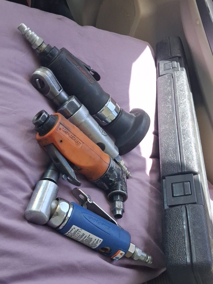 Snap-on & Unbranded Air Tool Lot - Includes Die Grinder, Ratchets, Cut-off Tool, & Bits
