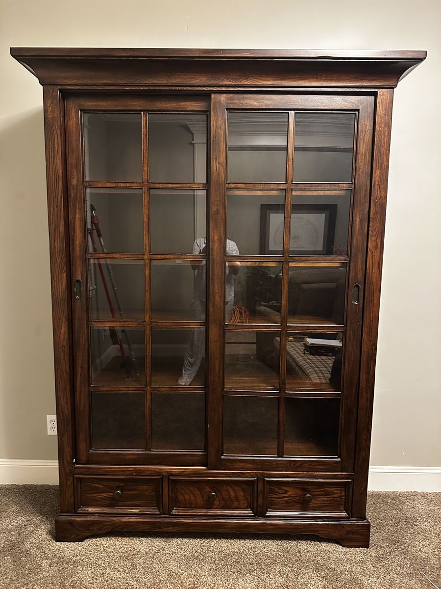 Solid Wood Eddie Bower Home Hutch/Bookcase