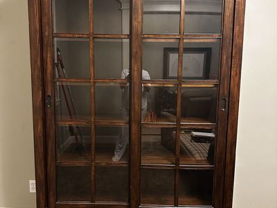 Solid Wood Eddie Bower Home Hutch/Bookcase