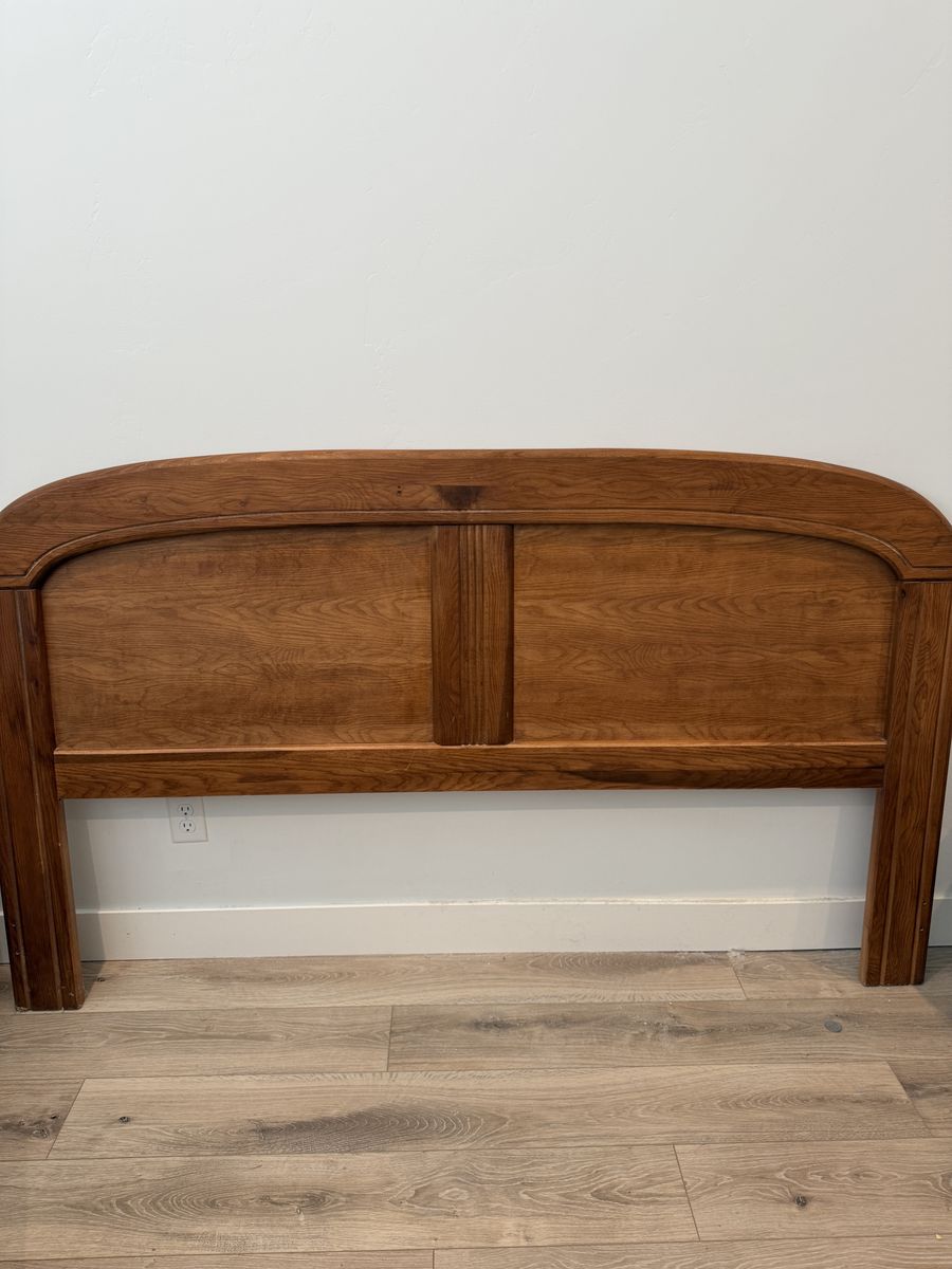 Free king Headboard