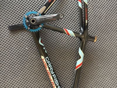 Gary Fisher superfly carbon single speed (medium-18”)
