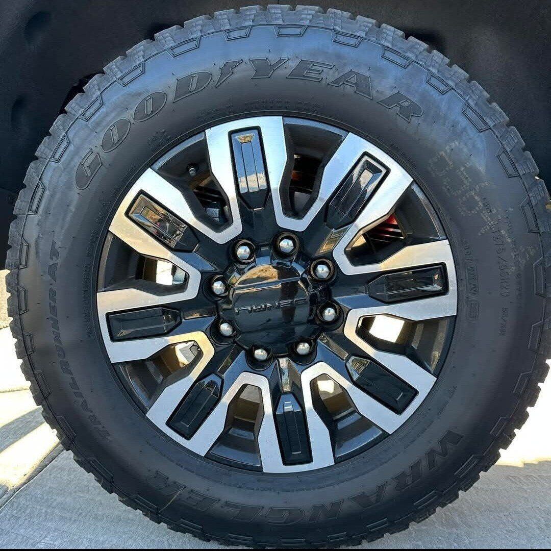 2026 GMC DENALI ULTIMATE 8 X 180 BRAND NEW 20 INCH