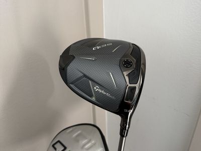 New Taylormade Qi35 Driver with Head Cover
