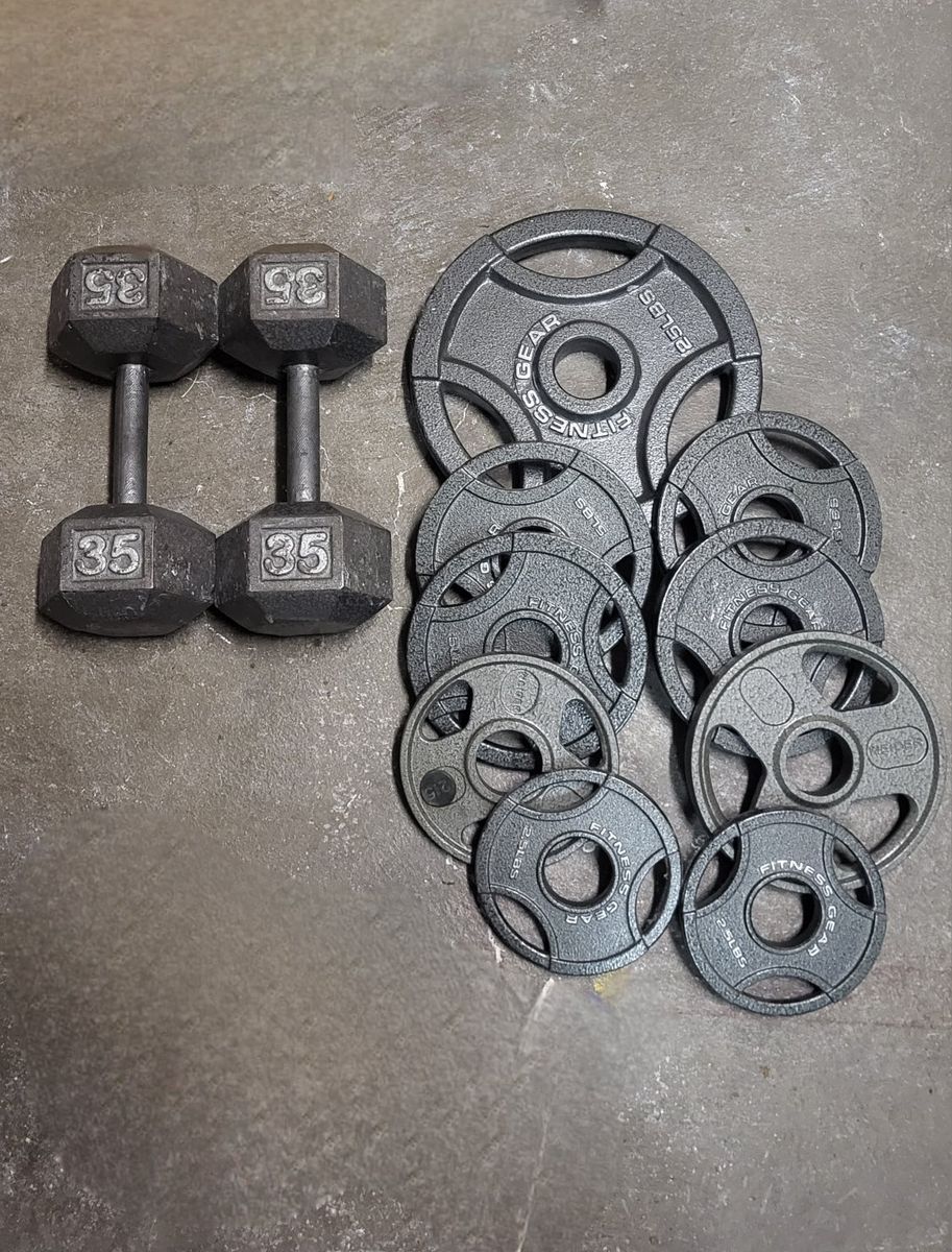 weights 127 pounds
