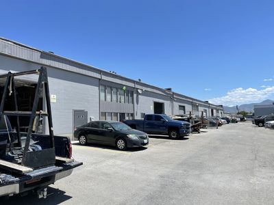Clean flex unit For Lease in West Valley City