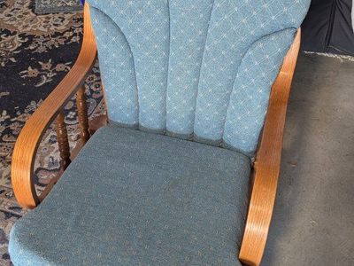 Free glider rocking chair