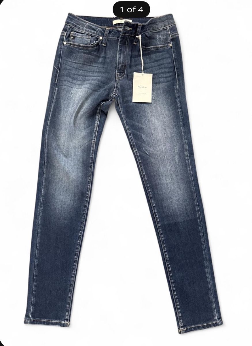 KanCan Los Angeles Distressed Wash Denim Jeans Size 9 / 28