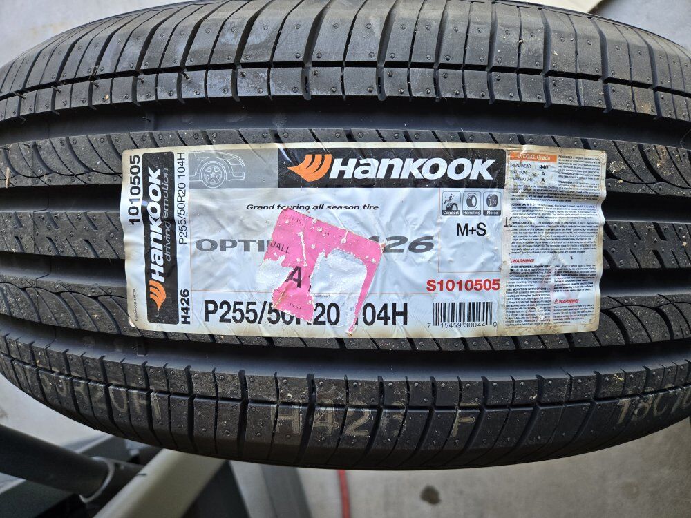 NEW, NEVER MONTED, HANKOOK P255/55R20 OPTIM0 426H