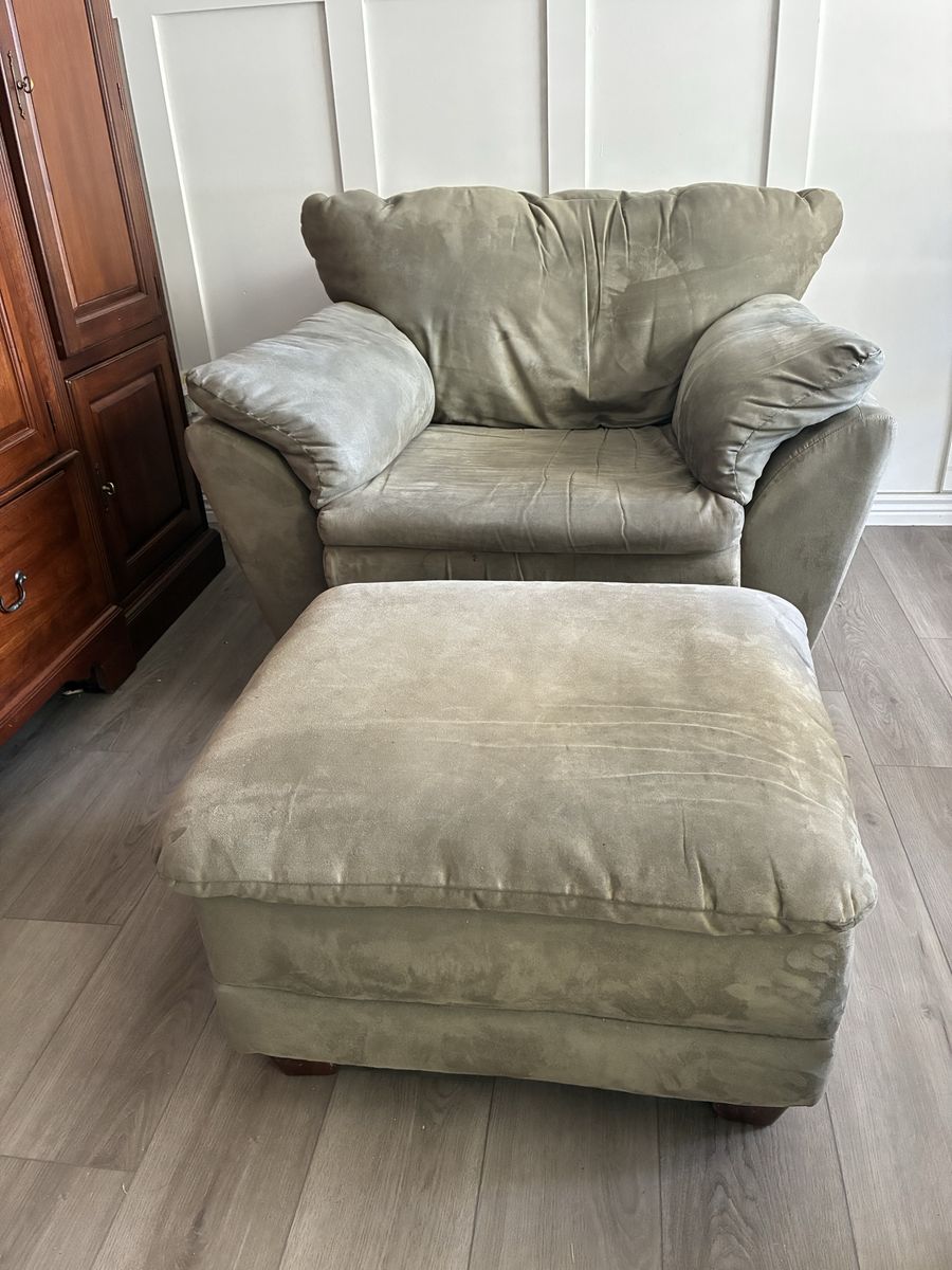 Comfy cozy chair and ottoman