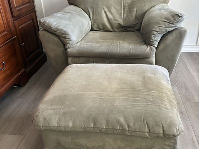 Comfy cozy chair and ottoman
