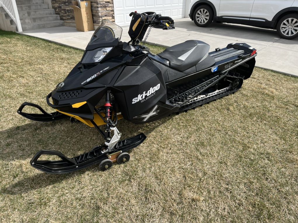 2012 Ski-doo Summit X 800 Etec Low Miles