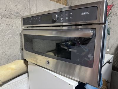 GE Profile 30 Advantum Wall Oven
