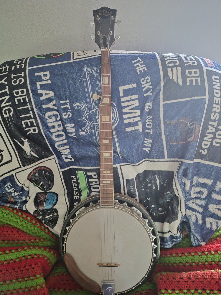 Hondo 5 string banjo.