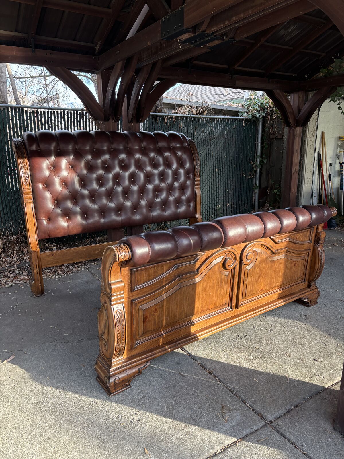 Tufted Leather and Wood Headboard & Footboard (California King)