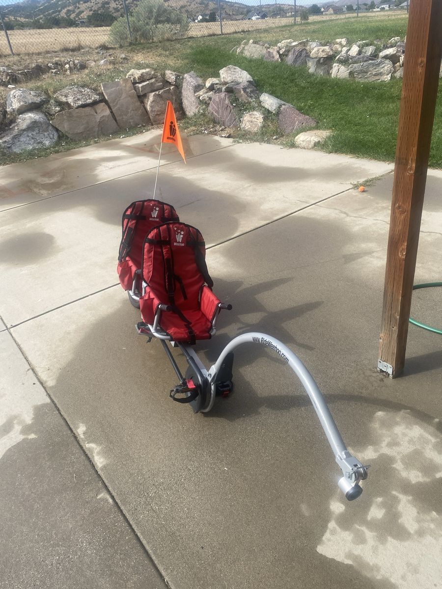 Weehoo iGo Two Double Bike Trailer - Complete with Adapters