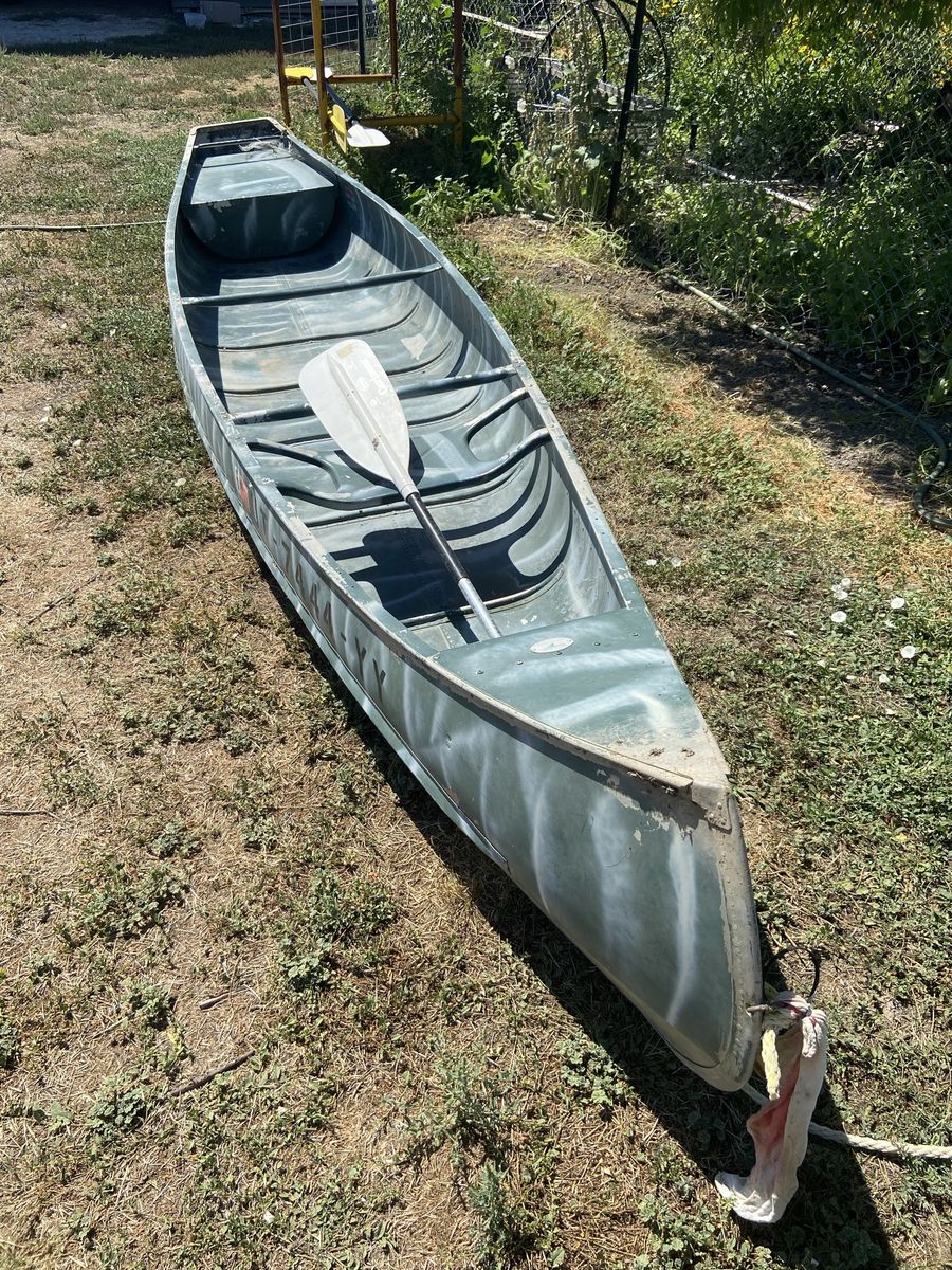 Grumman aluminum boat