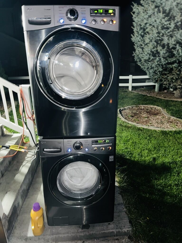 $680 OBO GOOD WASHER LG AND GAS DRYER STAINLESS