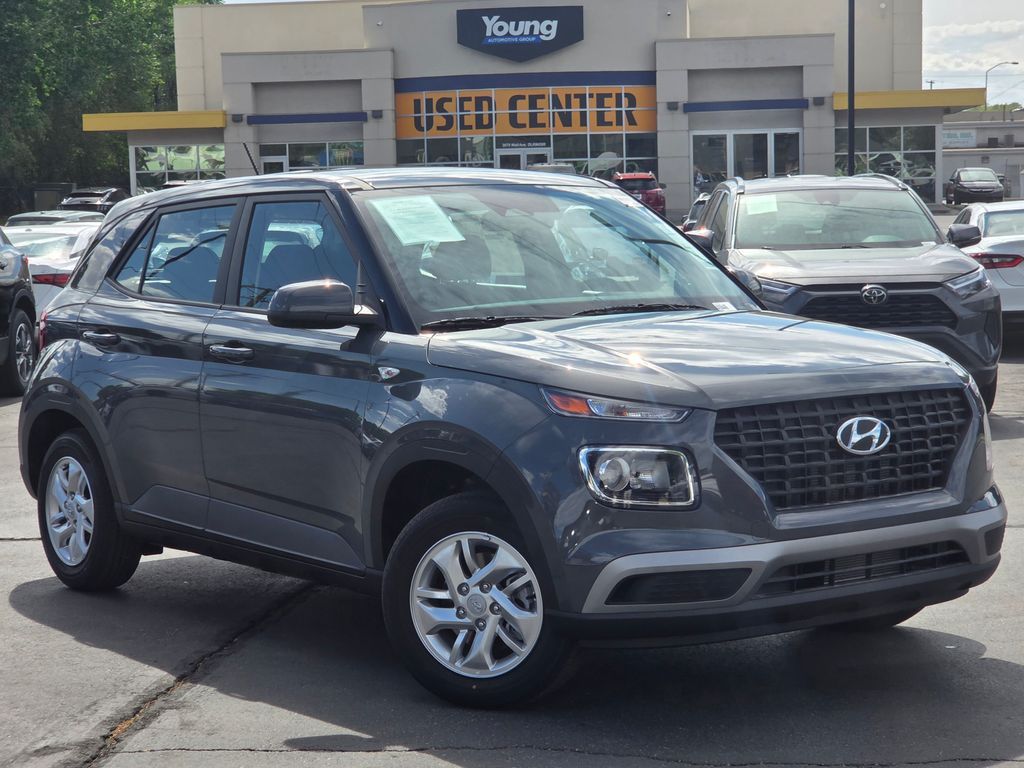 2026 Hyundai Venue SE