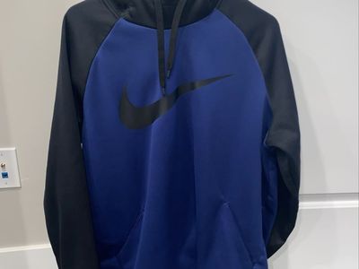 Men’s Nike Dri-Fit pullover Hoodie XL - New