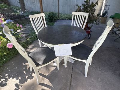 Dining room table