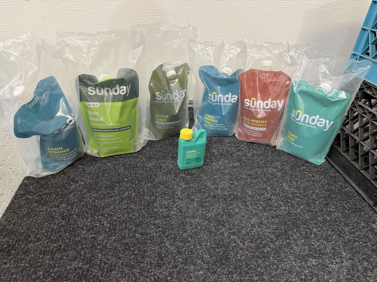 Sunday fertilizer set all NEW in package $100 all