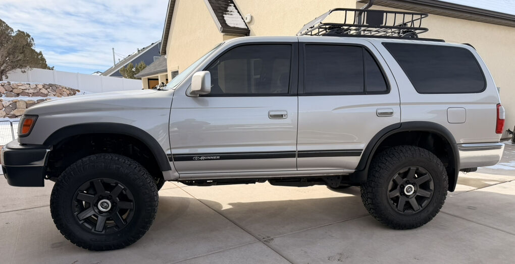 1999 Toyota 4Runner SR5