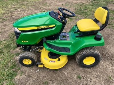 John Deere X350 Lawn Mower