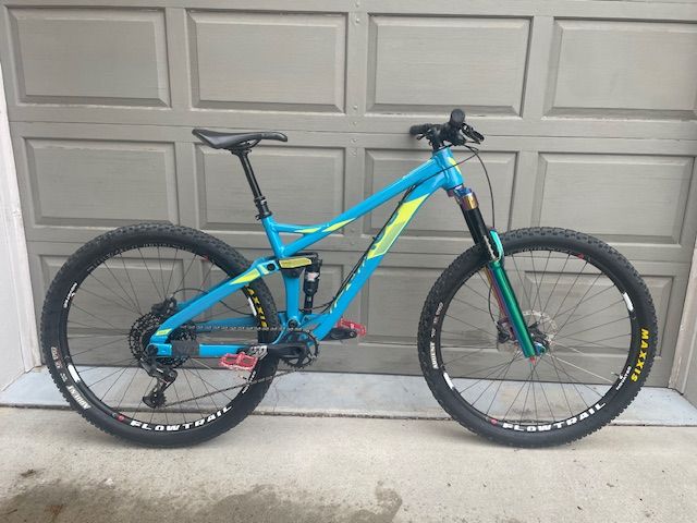Devinci Marshall 29 (Medium) - Mint