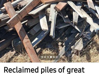 FREE reclaimed barnwood, 2x4s,4x4s, panels, slats and more available