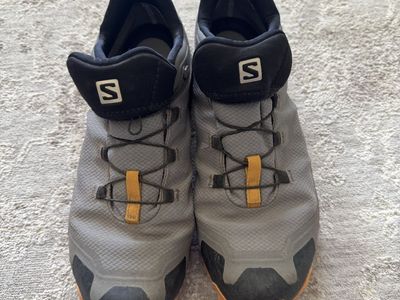 Salomon Cross Hike trail shoes (gore tex contagrip)