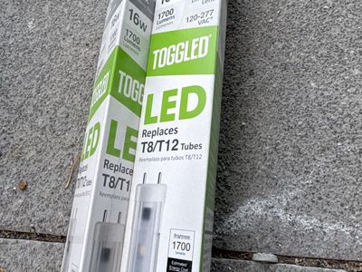 Toggled 48 LED Light
