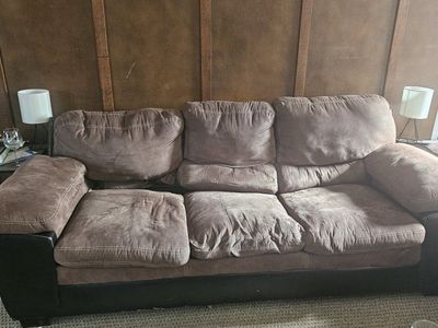 Cozy Brown Sofa and Armchair with Storage Ottoman - Perfect for Relaxing & Organizing