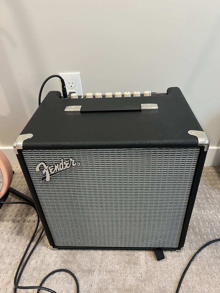 Fender Rumble 40 Bass Combo Amplifier Black